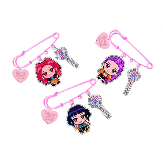 HUNTRIX Demon Hunters K-Pop Cartoon Acrylic Keychain Brooch Pin Cute Anime Merchandise Accessory