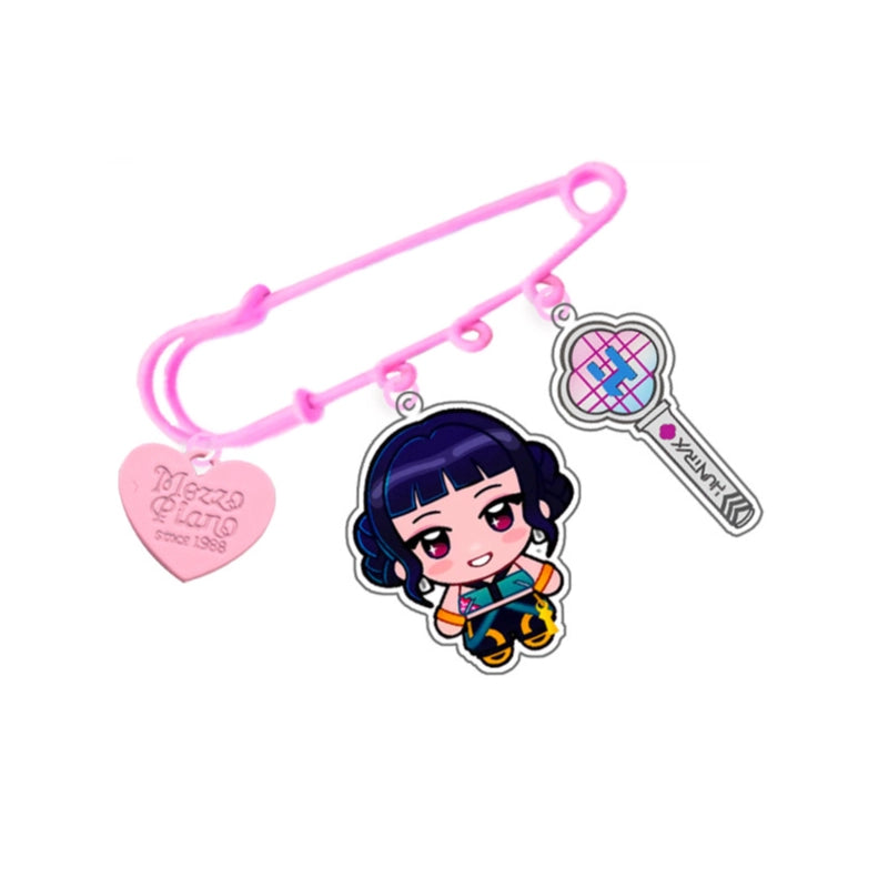 HUNTRIX Demon Hunters K-Pop Cartoon Acrylic Keychain Brooch Pin Cute Anime Merchandise Accessory