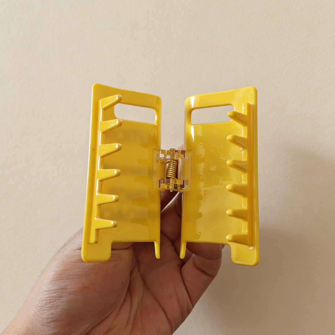 Caution Statement Claw Hair Clip – Oversized Yellow Hair Claw