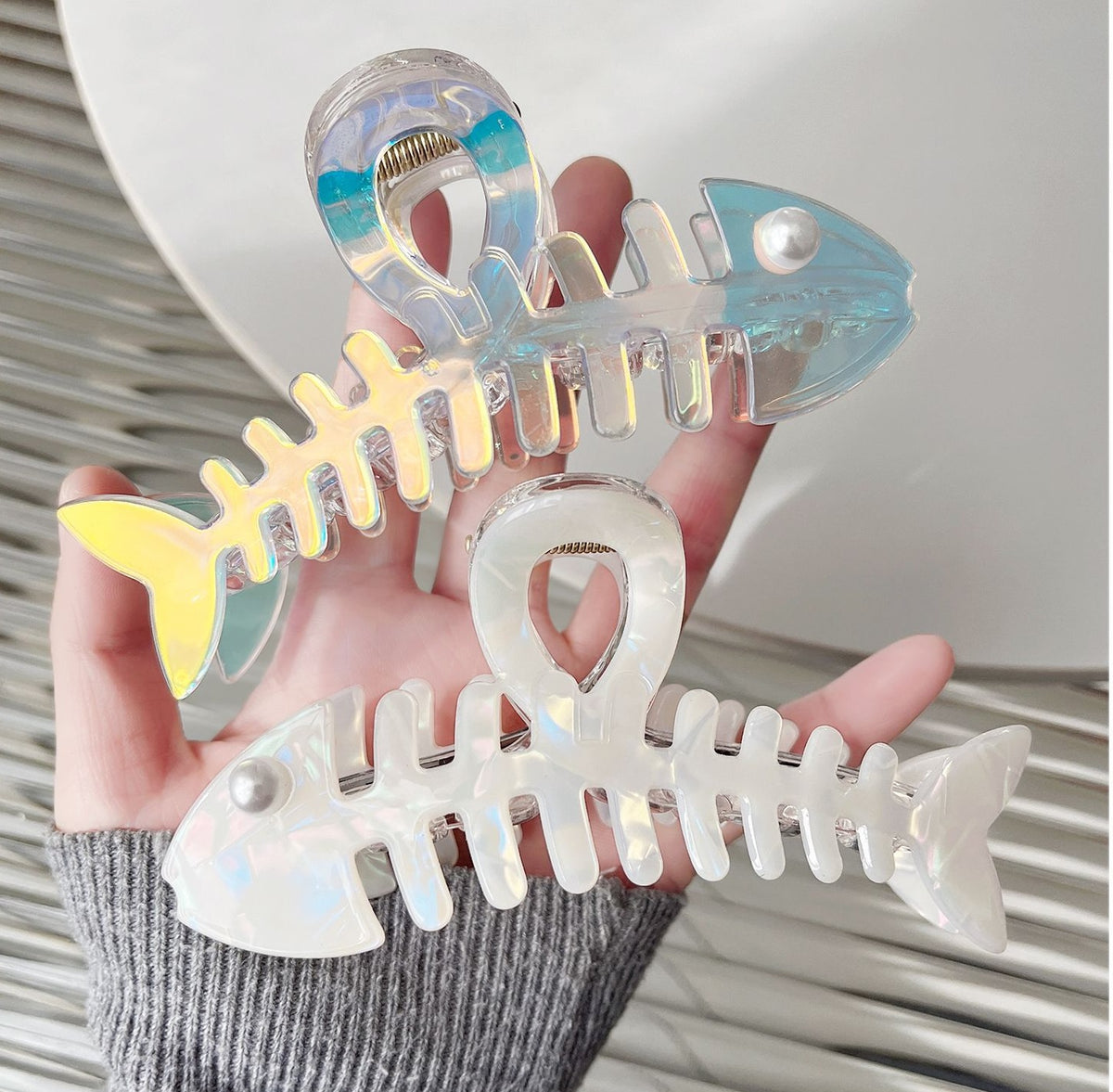 Iridescent Fishbone Hair Claw Clip – Acetate-Look Fish Skeleton Clip with Faux Pearl Eye