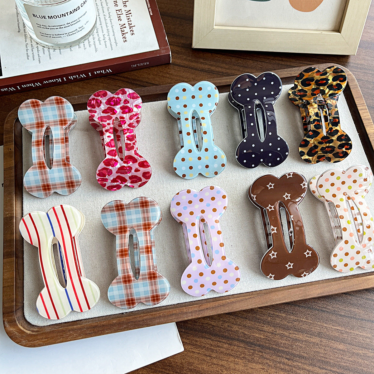 Bone-Shaped Acetate-Look Hair Claw Clip – Patterned Hair Clip