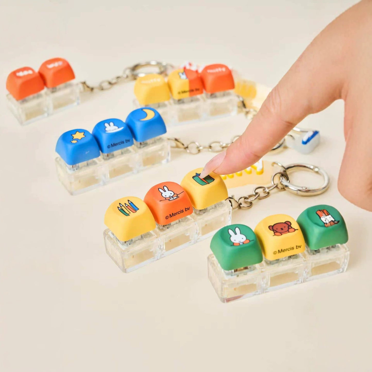 Rabbit Pop Button Keycap Charm Keychain Blind Box Decompression Fidget Toy Set