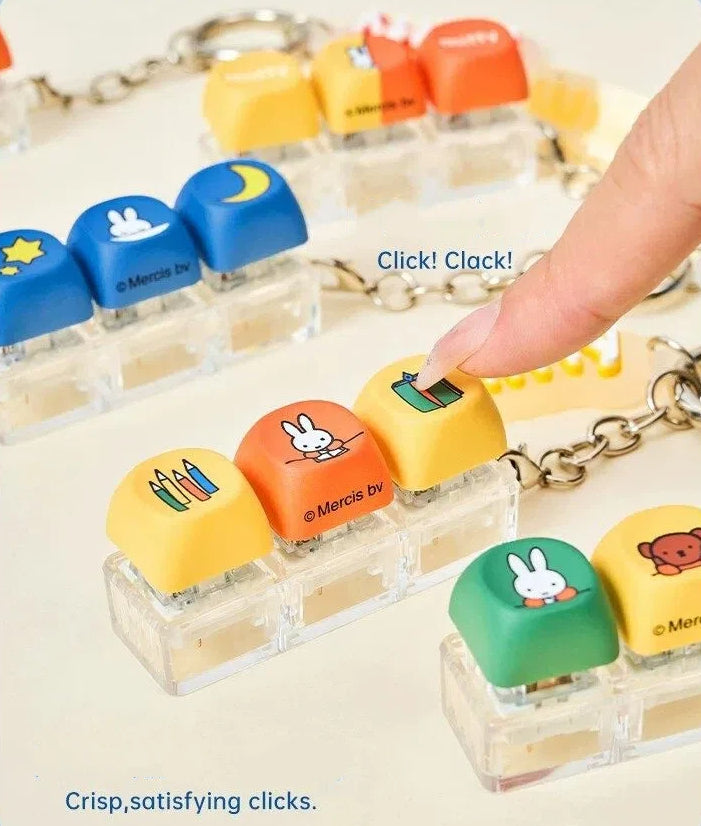 Rabbit Pop Button Keycap Charm Keychain Blind Box Decompression Fidget Toy Set