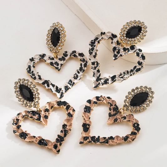 Valentine’s Day Vintage-Style Leopard Heart Earrings Rhinestone-Accented Statement Jewelry for Women