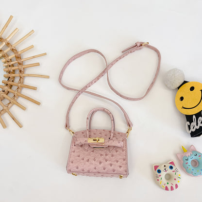Mini Textured Crossbody Handbag for Girls – Adjustable Strap & Gold-Tone Hardware