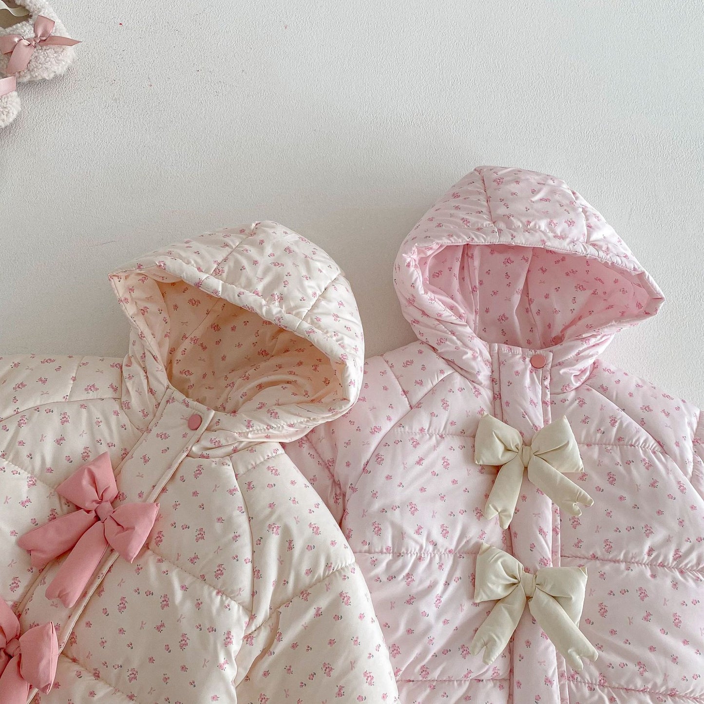 2025 Winter Girls’ Floral Cotton Coat Hooded Padded Jacket with Bow Decor