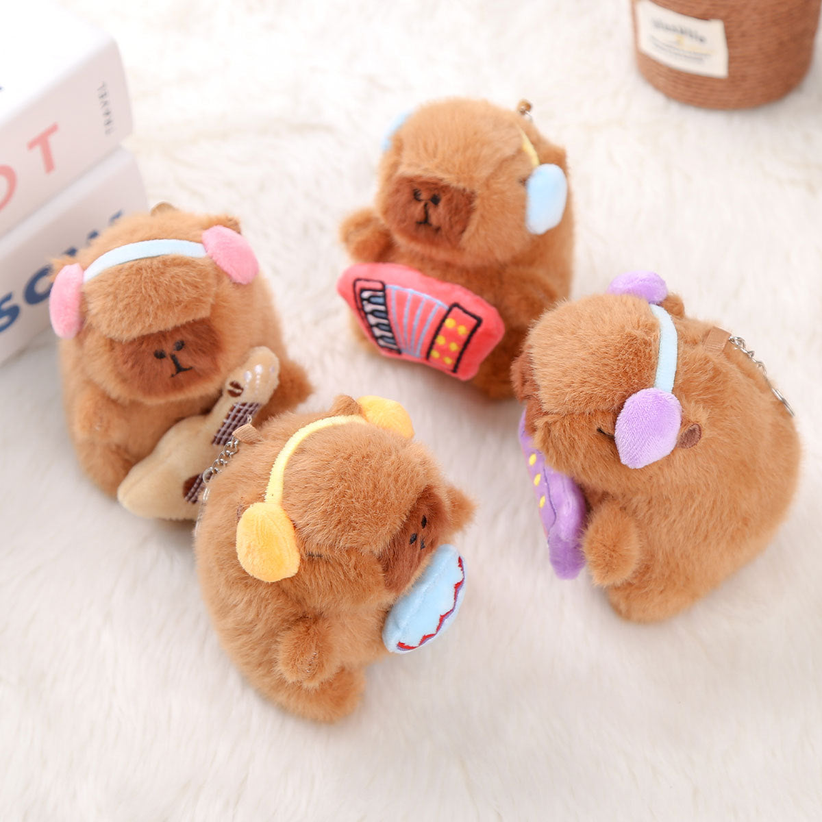 Interactive Capybara Plush Keychain – Pull-String Wiggling Bag Charm