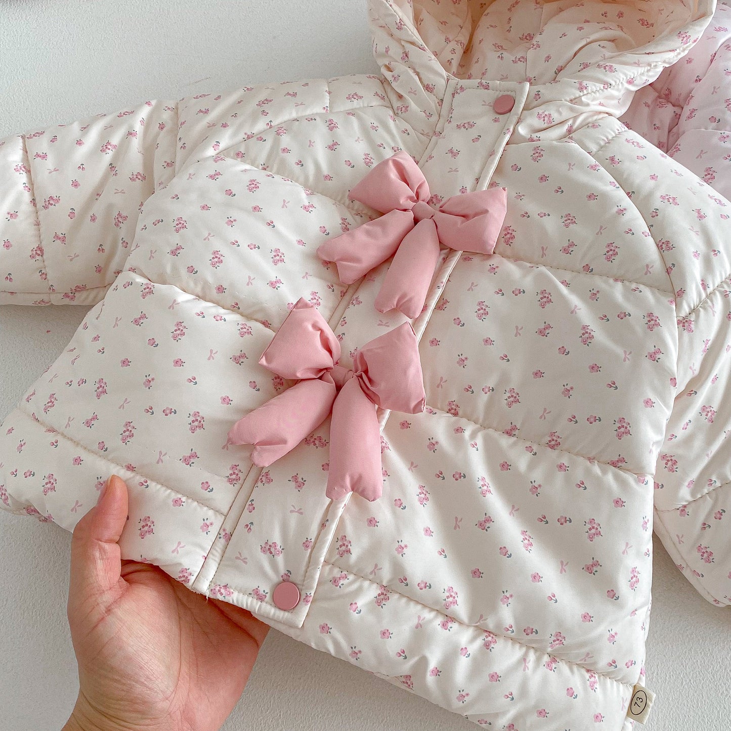 2025 Winter Girls’ Floral Cotton Coat Hooded Padded Jacket with Bow Decor