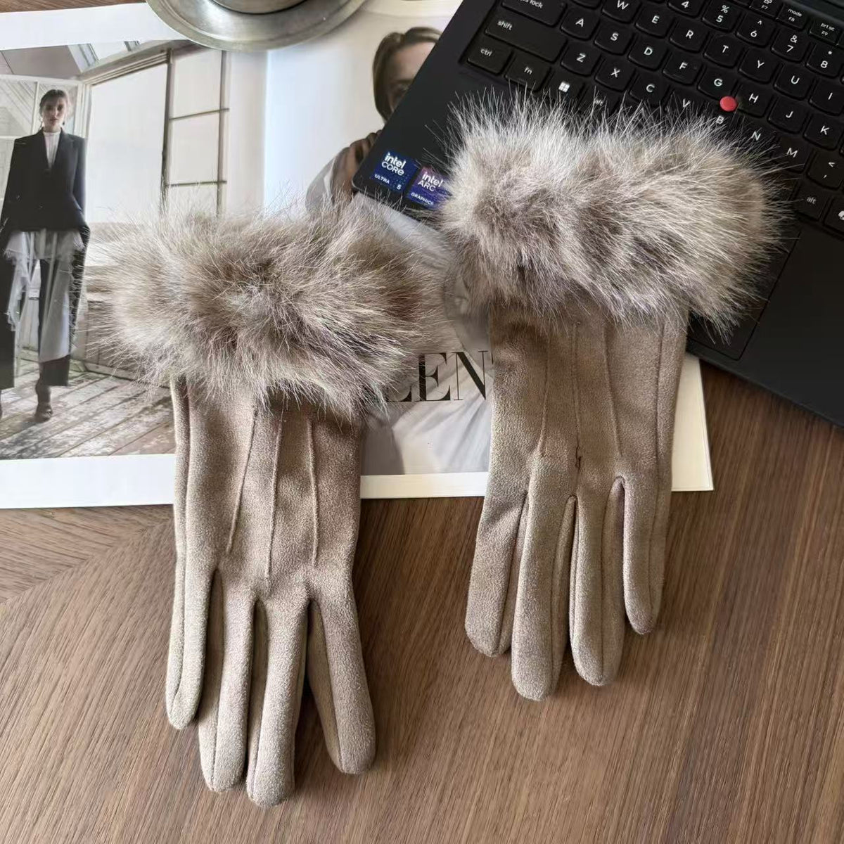 Women’s Touchscreen Winter Gloves with Faux Rabbit Fur Cuffs & Warm Fleece Lining