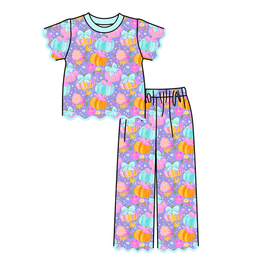 Girls Fall Pumpkin Two-Piece Outfit – Short Sleeve Scalloped Top & Flare Pants Set
