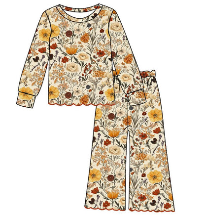 Girls Fall Floral Two-Piece Outfit – Long Sleeve Scalloped Top & Flare Pants Set