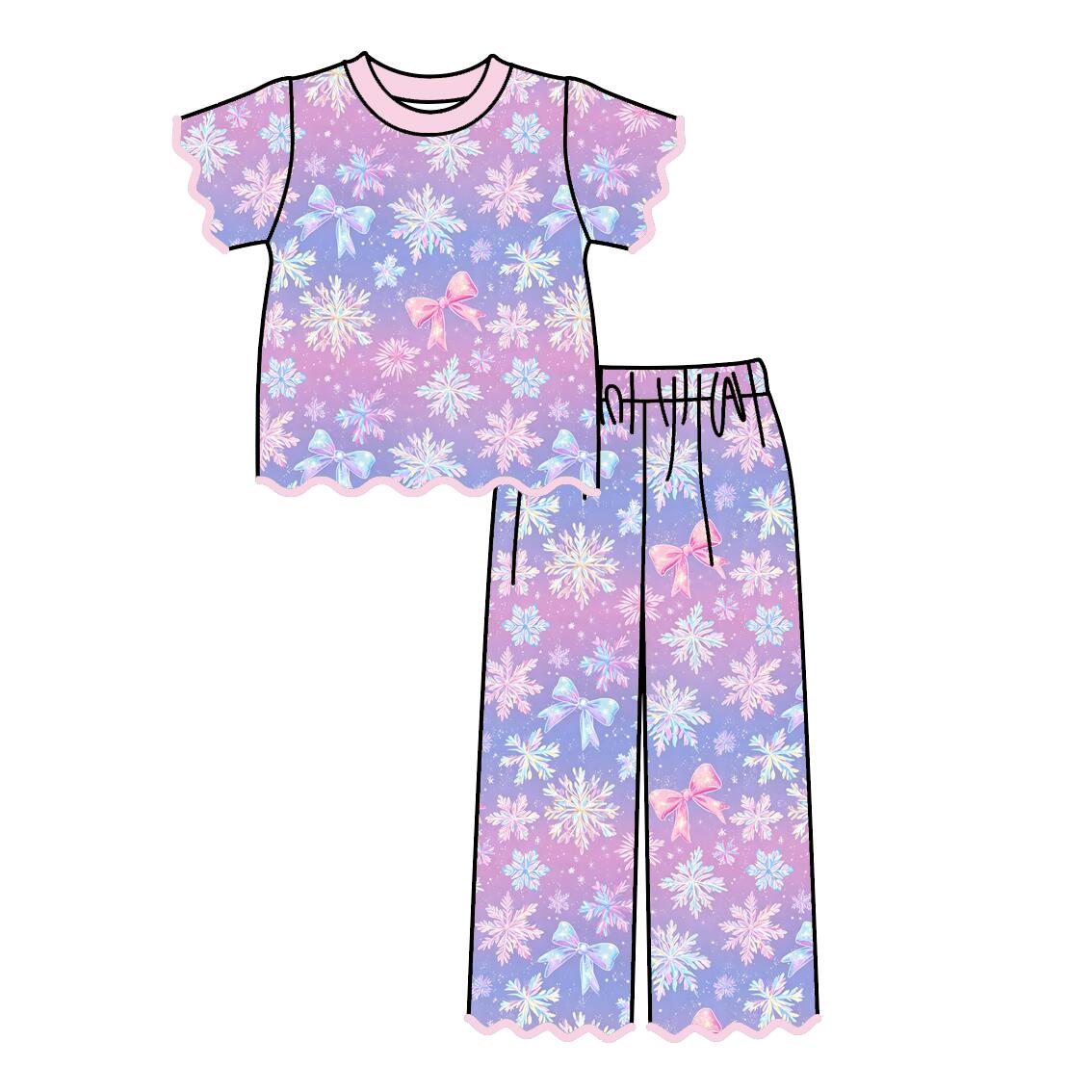 Christmas Girls Scallop Pajama Set – Festive Holiday Print Short Sleeve Top & Leg Pants