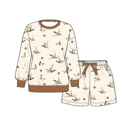 Mommy & Me Matching Duck Print Outfit – Fall Winter Long Sleeve Sweatshirt & Shorts Set for Women and Girls