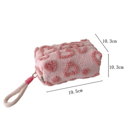 Heart-Shaped Plush Cosmetic Bag – Simple & Fresh Travel Makeup and Toiletry Pouch